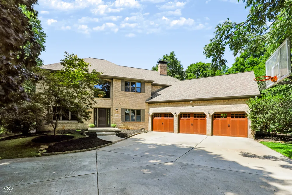 11353 Geist Bay Court Fishers, IN 46040