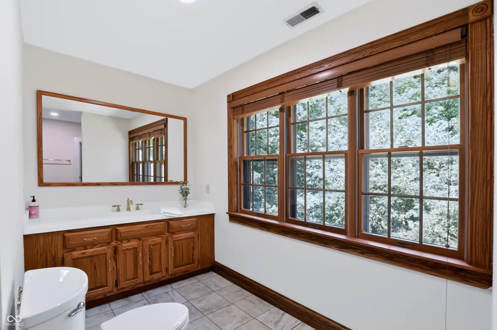 11353 Geist Bay Court Fishers, IN 46040