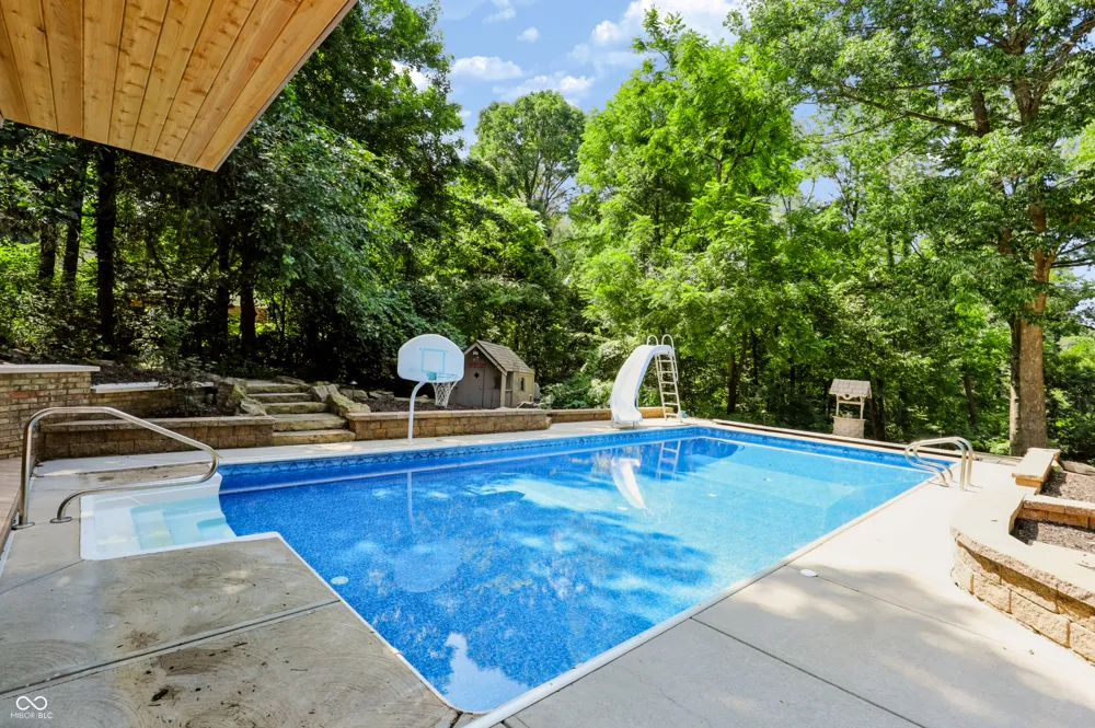 11353 Geist Bay Court Fishers, IN 46040