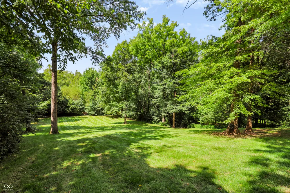 11353 Geist Bay Court Fishers, IN 46040
