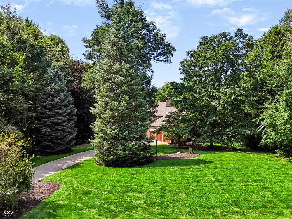 11353 Geist Bay Court Fishers, IN 46040