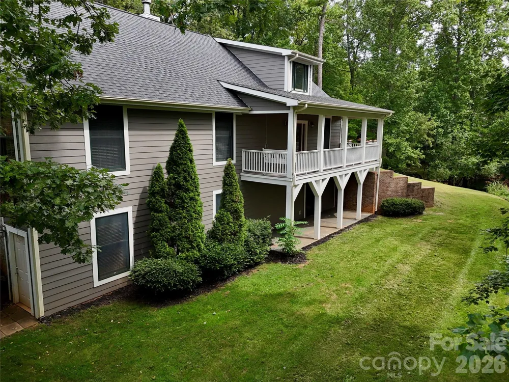 11 Jupiter Hills Drive Weaverville, NC 28787