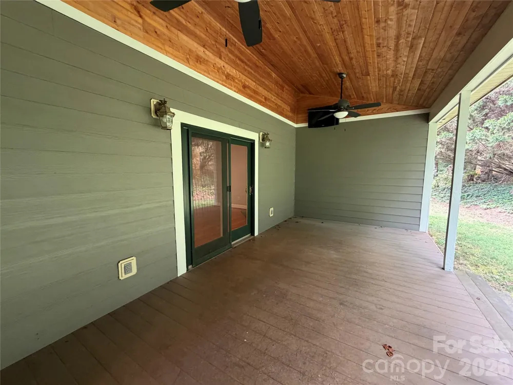 11 Jupiter Hills Drive Weaverville, NC 28787