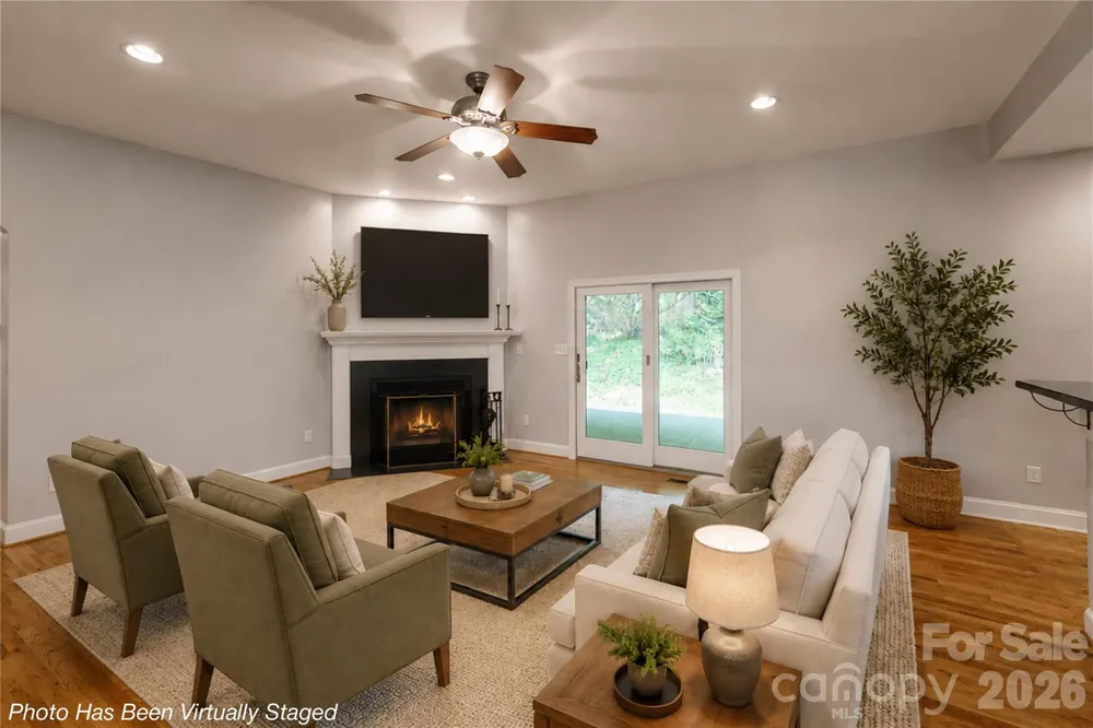 11 Jupiter Hills Drive Weaverville, NC 28787
