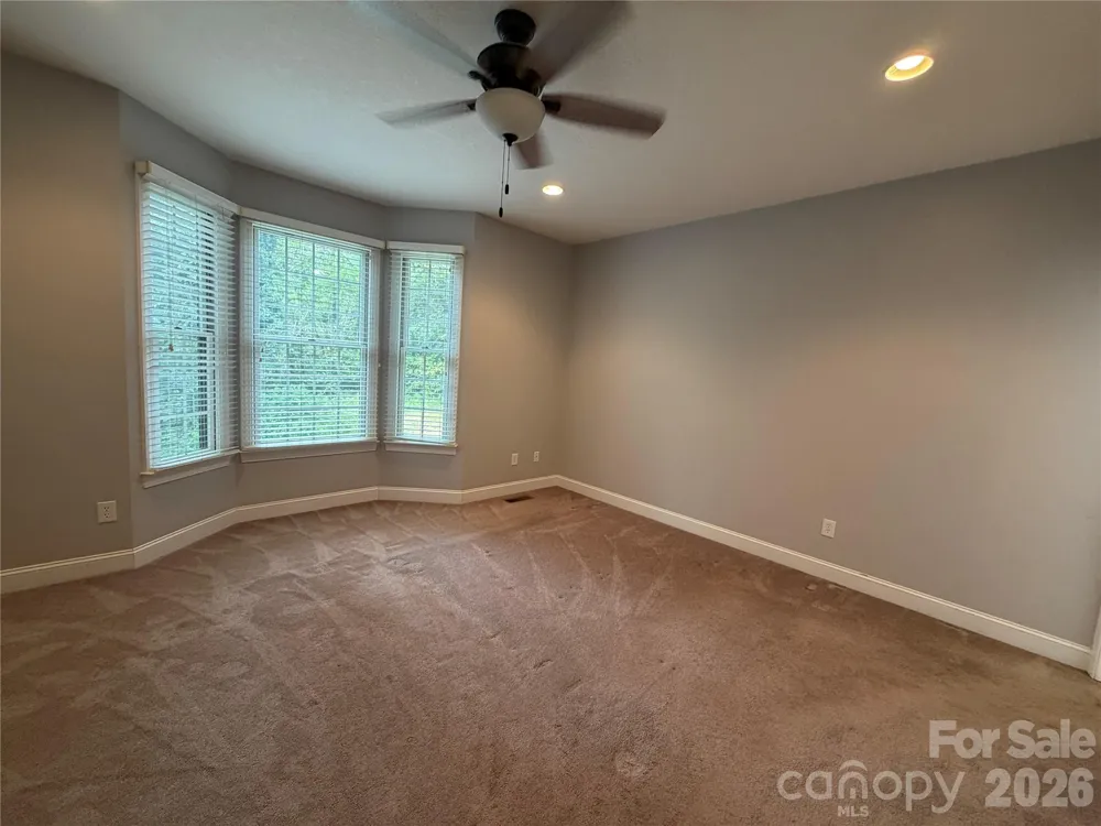 11 Jupiter Hills Drive Weaverville, NC 28787