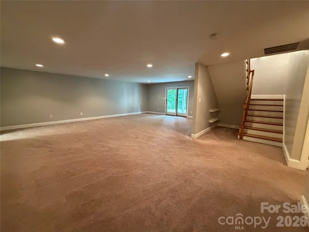 11 Jupiter Hills Drive Weaverville, NC 28787