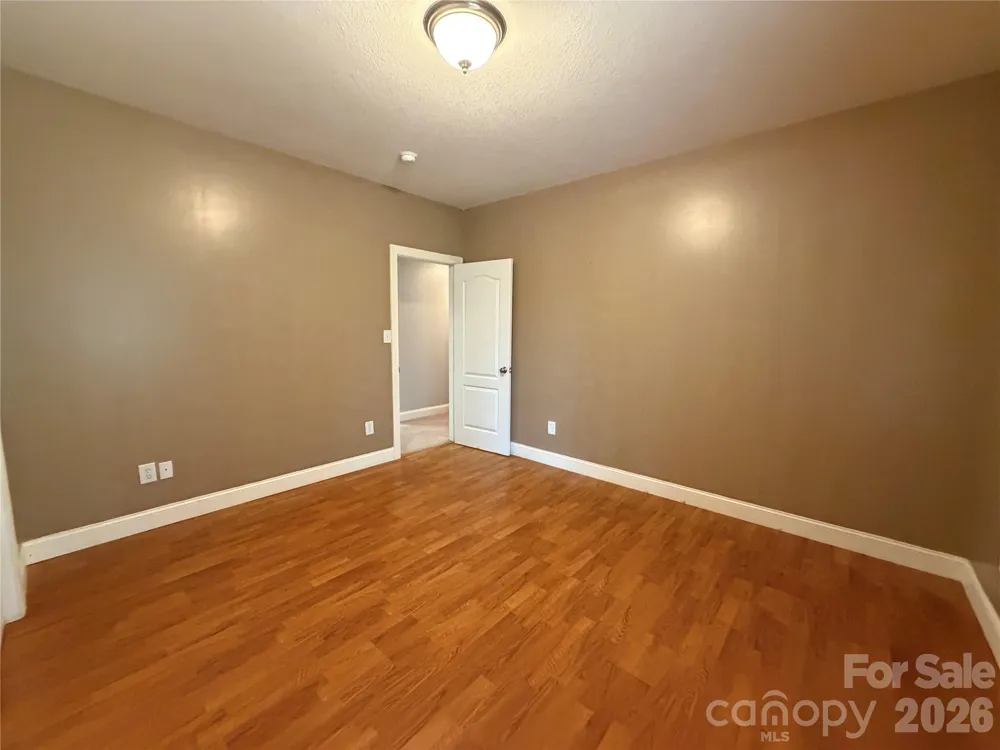 11 Jupiter Hills Drive Weaverville, NC 28787