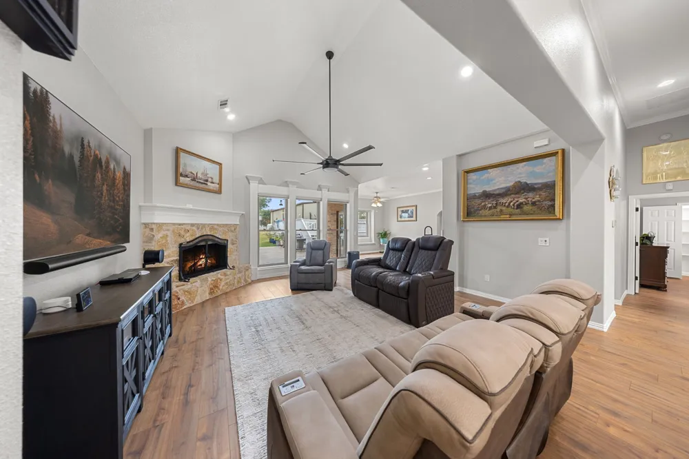 2100 Meadow Springs Drive Haslet, TX 76052
