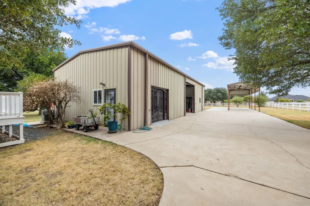 2100 Meadow Springs Drive Haslet, TX 76052