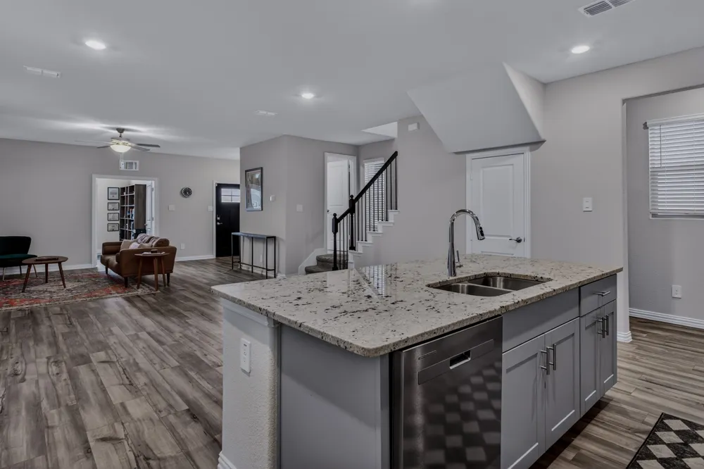 2617 Kings Canyon Mews Corinth, TX 76210