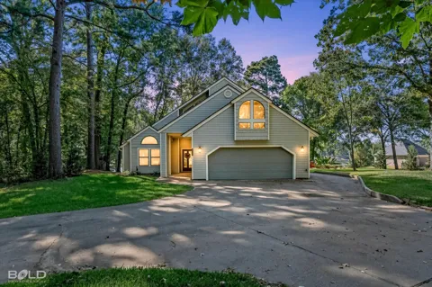 1719 Lakecrest Drive