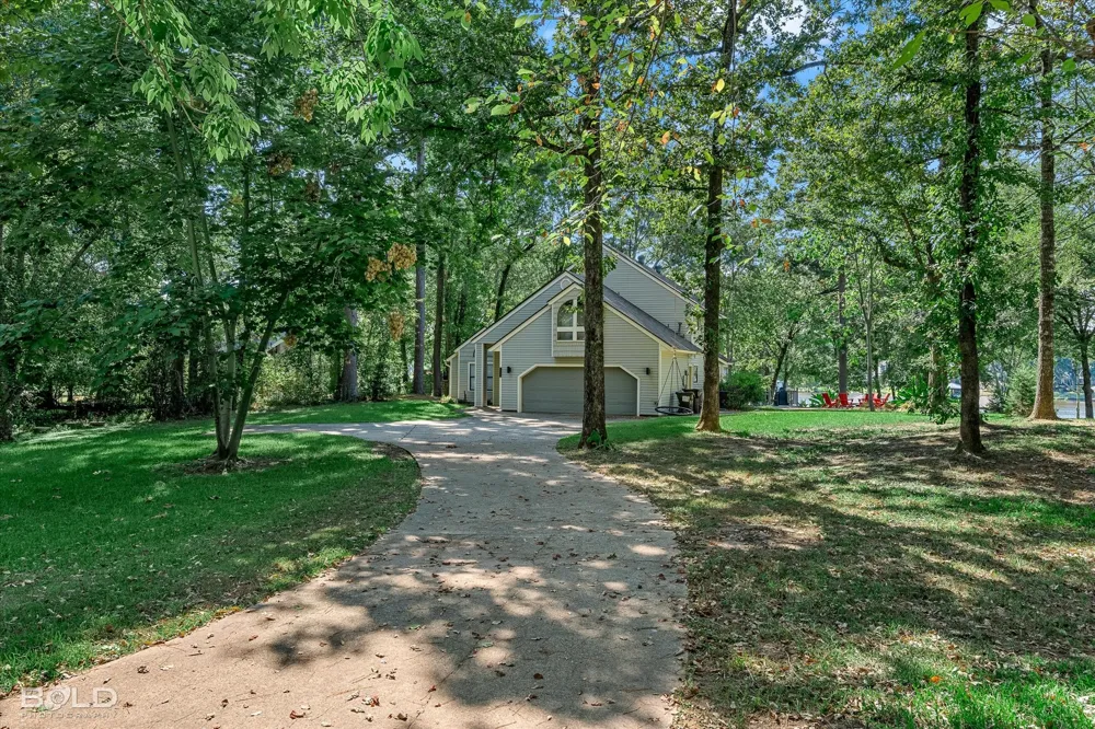 1719 Lakecrest Drive Benton, LA 71006