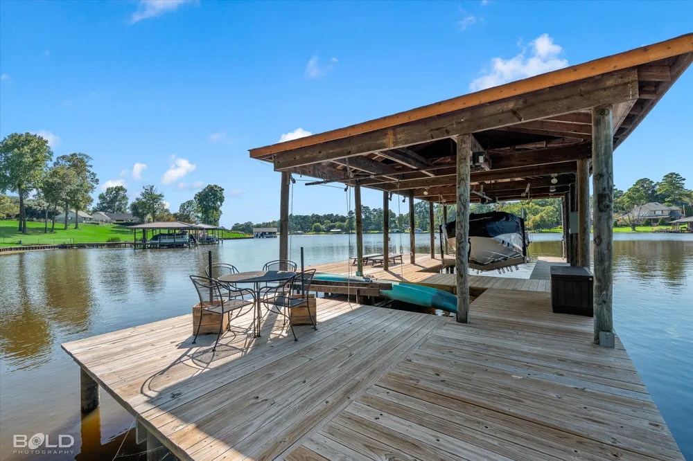 1719 Lakecrest Drive Benton, LA 71006