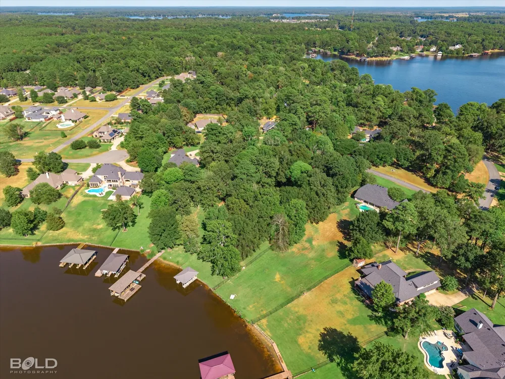 1719 Lakecrest Drive Benton, LA 71006