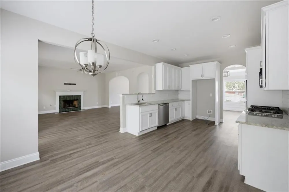 4071 Lucas Lane Ellenwood, GA 30294