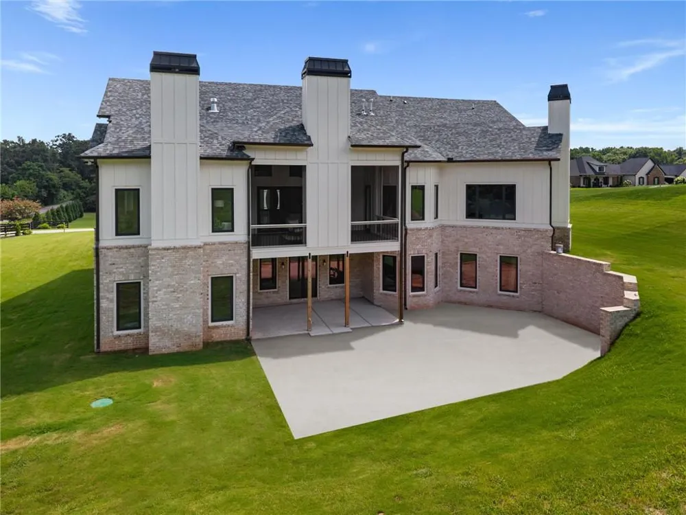 1020 West Court Canton, GA 30115