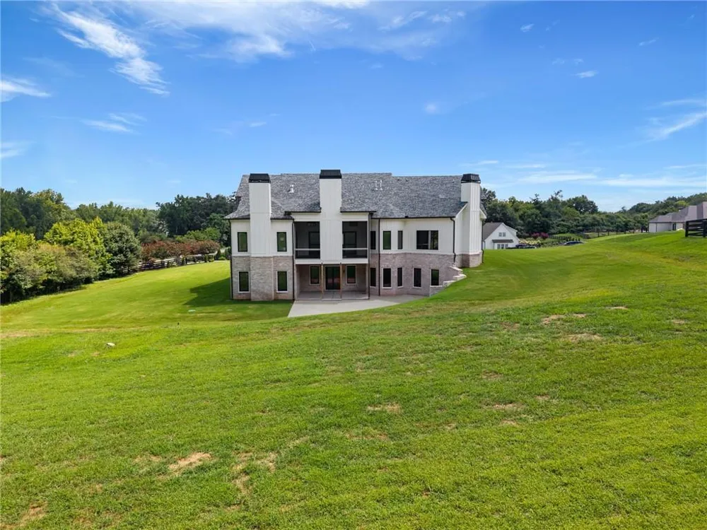 1020 West Court Canton, GA 30115