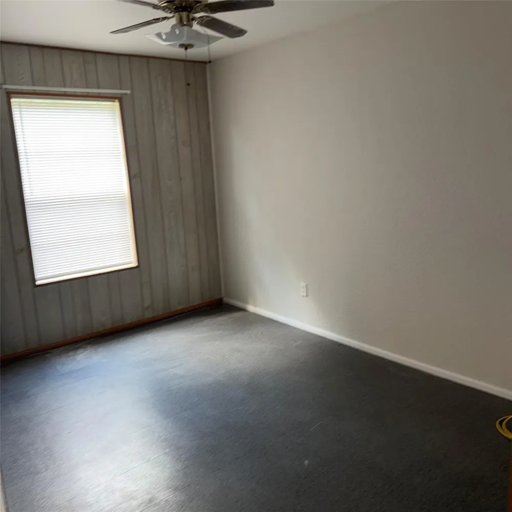 1216 Gifford Lane Angleton, TX 77515
