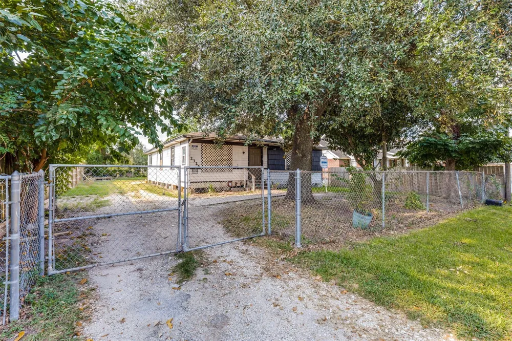 2326 Otto Street Houston, TX 77093