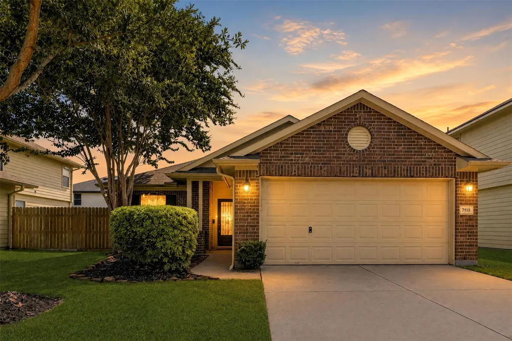 7918 Cardinal Landing Lane Cypress, TX 77433