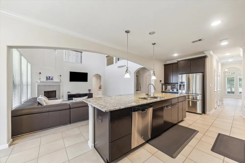 6015 Turner Shadow Lane Sugar Land, TX 77479