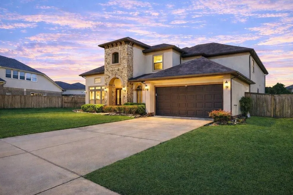 6015 Turner Shadow Lane Sugar Land, TX 77479