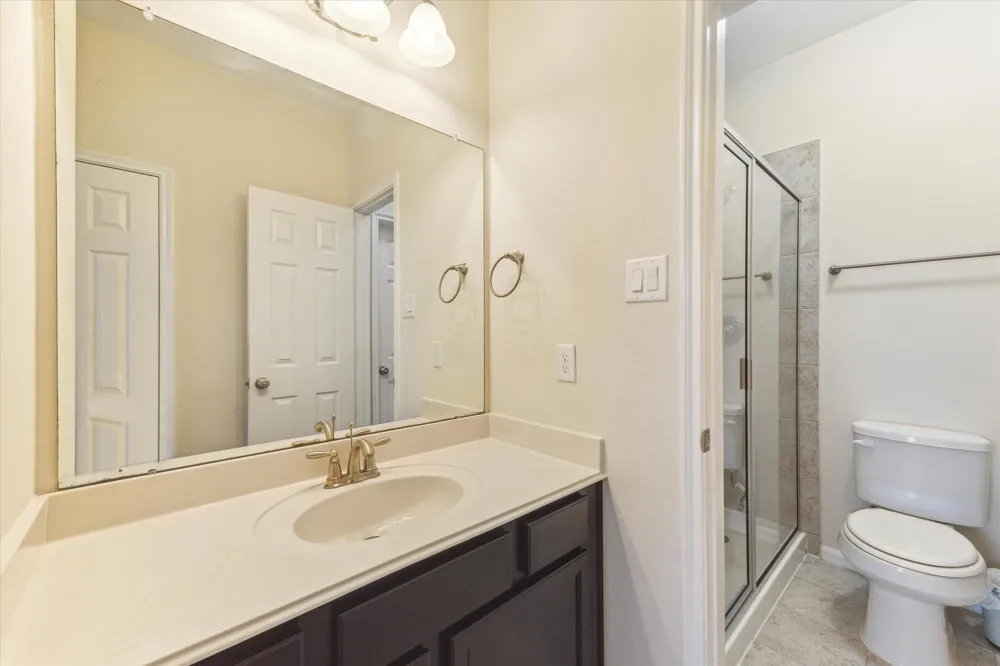 6015 Turner Shadow Lane Sugar Land, TX 77479