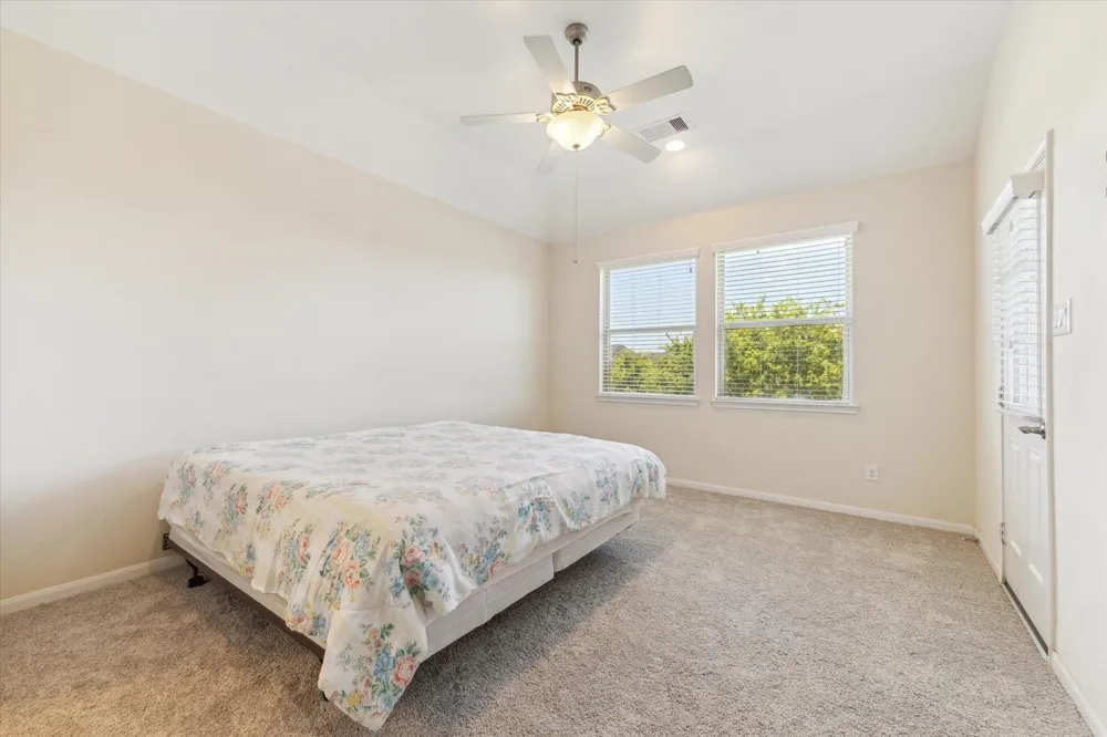 6015 Turner Shadow Lane Sugar Land, TX 77479