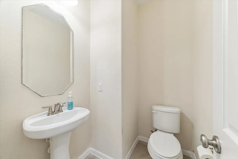 6015 Turner Shadow Lane Sugar Land, TX 77479