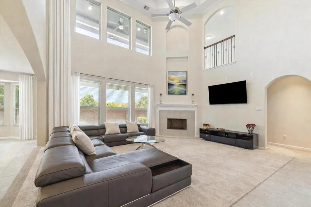 6015 Turner Shadow Lane Sugar Land, TX 77479