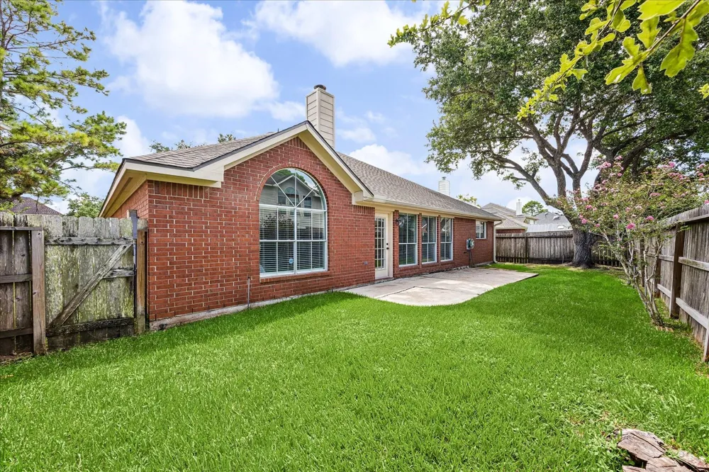 4135 Nolan Place Pearland, TX 77584