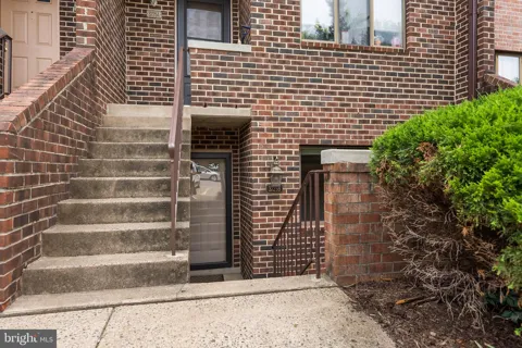 3725 MADISON LANE #B