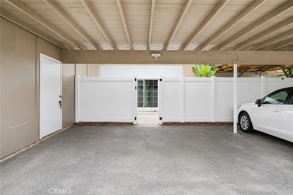 441 Rockvale Azusa, CA 91702