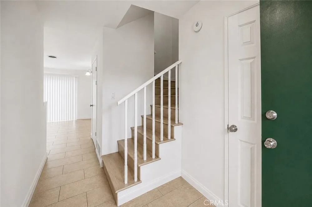 441 Rockvale Azusa, CA 91702