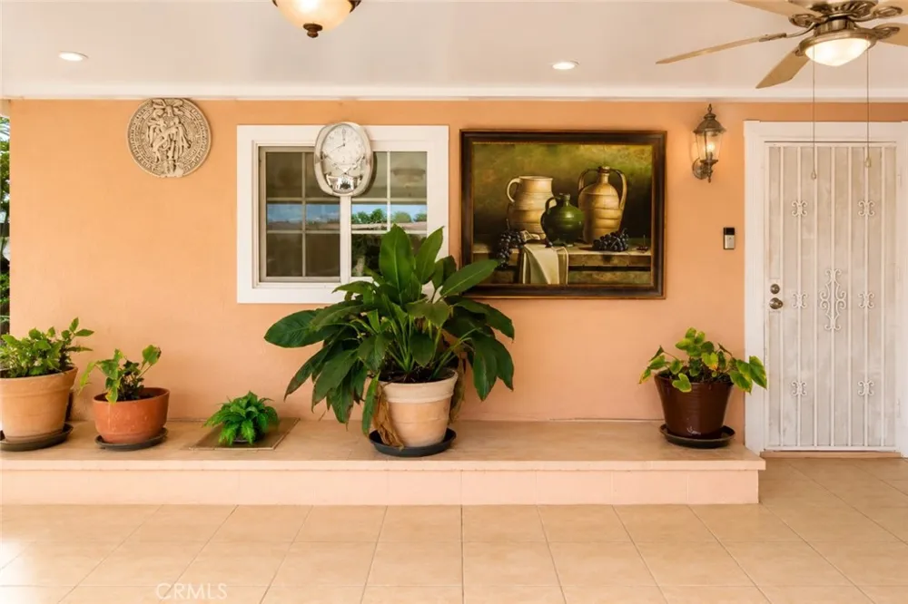 8409 Flallon Whittier, CA 90606