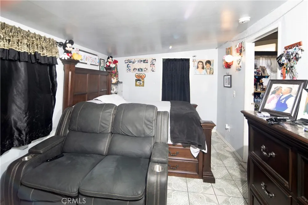 8409 Flallon Whittier, CA 90606