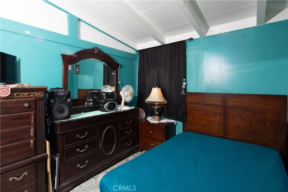 8409 Flallon Whittier, CA 90606