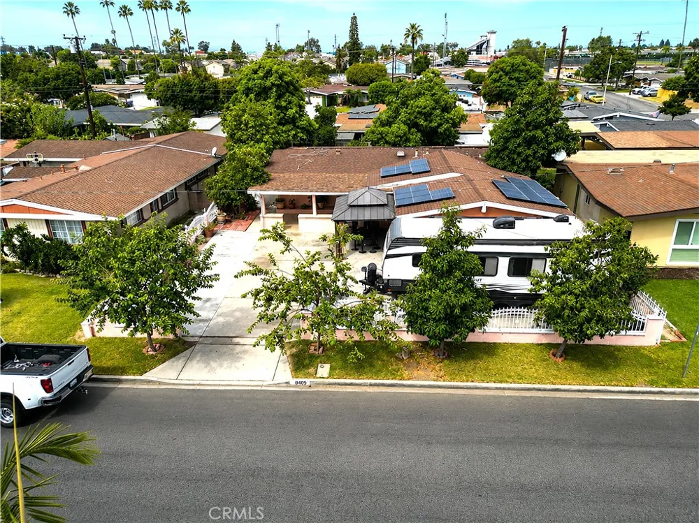 8409 Flallon Whittier, CA 90606