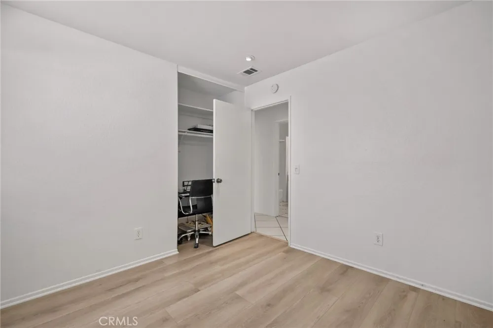 14422 Hillcrest Fontana, CA 92337
