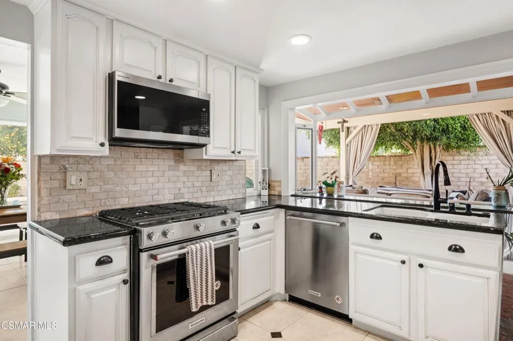 2827 Tiffaney Lane Simi Valley, CA 93063