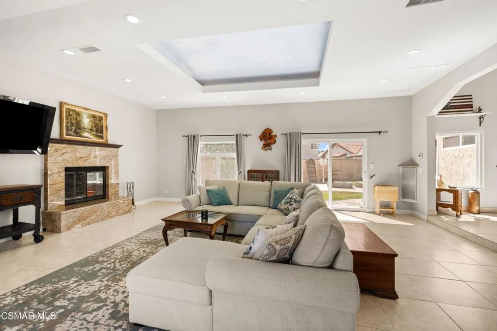 2827 Tiffaney Lane Simi Valley, CA 93063