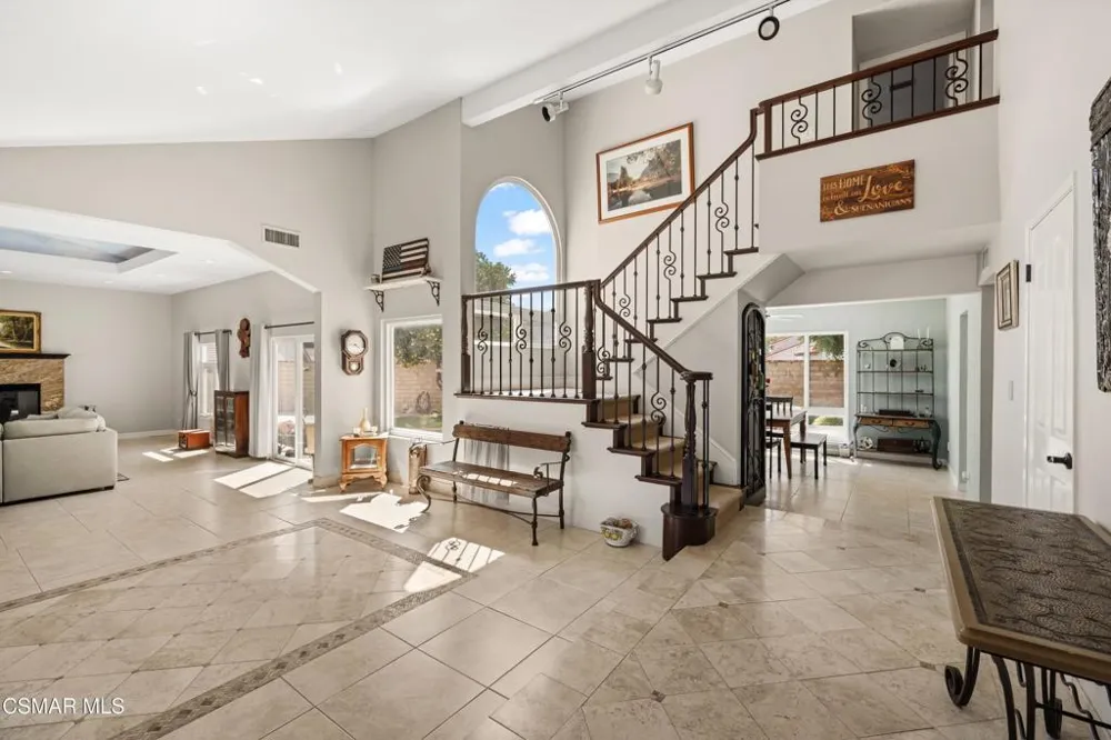 2827 Tiffaney Lane Simi Valley, CA 93063