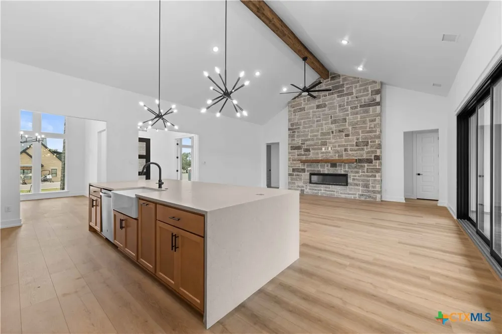 6768 Kings Mill Drive Salado, TX 76571