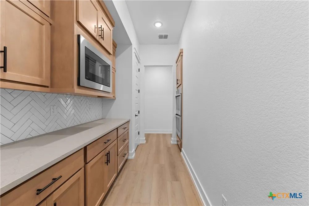 6768 Kings Mill Drive Salado, TX 76571