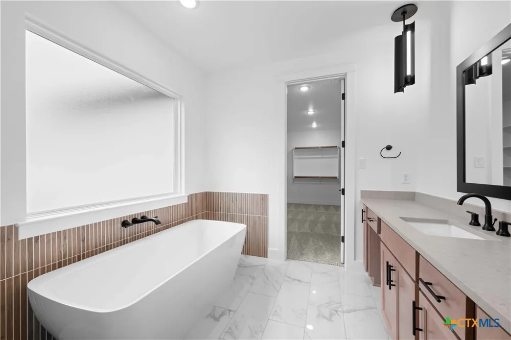 6768 Kings Mill Drive Salado, TX 76571