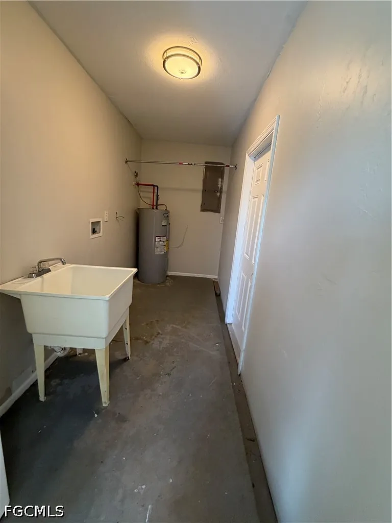 NE 10th Place Cape Coral, FL 33909