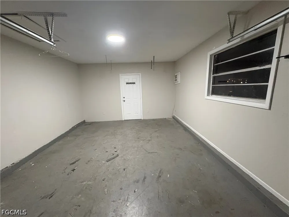 NE 10th Place Cape Coral, FL 33909