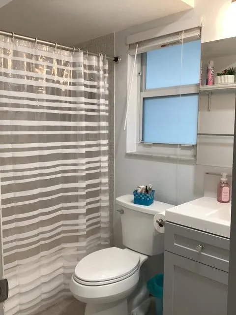 8300 SUNRISE LAKES BOULEVARD #206 Sunrise, FL 33322