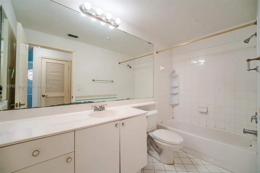 10750 NW 66th St #102 Doral, FL 33178