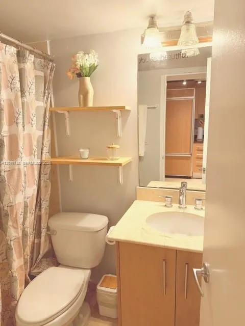 10275 Collins Ave #303 Bal Harbour, FL 33154